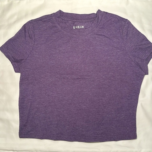 SHEIN Tops - Purple Cropped T-Shirt